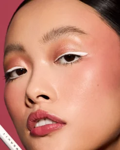 Fine Linez Lash Line-Enhancing Eyeliner