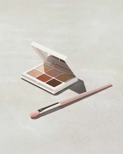 Plush Eyeshadow Brush 240