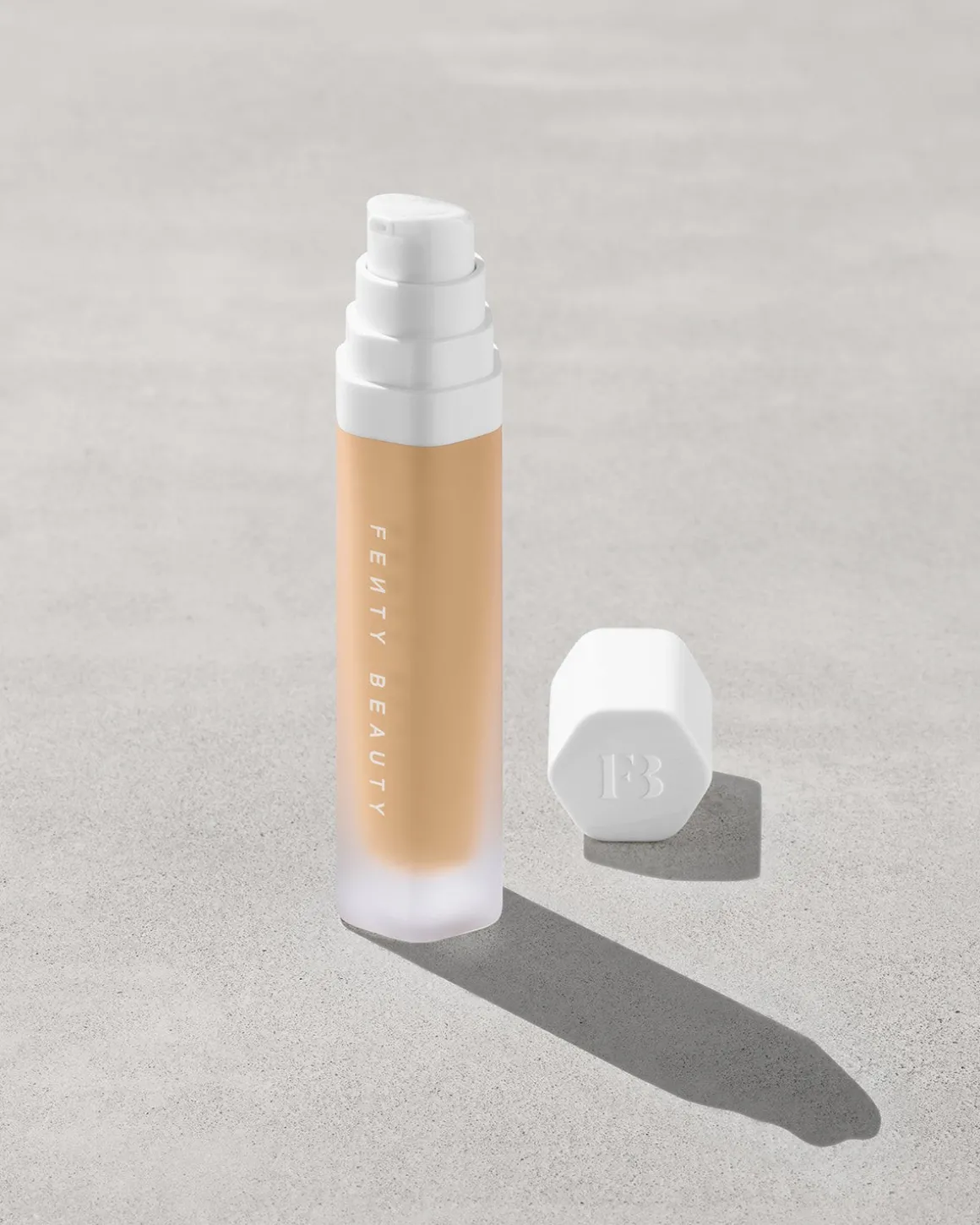 Soft'lit Naturally Luminous Longwear Foundation