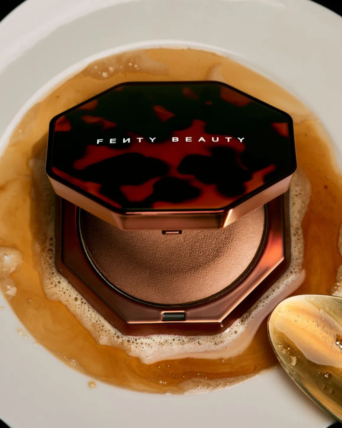 Sun Stalk’r Soufflé Pressed Mousse Cream Bronzer